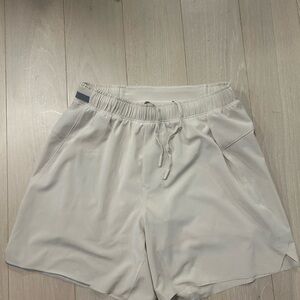 Lululemon Men’s Pace Breaker Shorts Size Small Lined Athletic Gym shorts